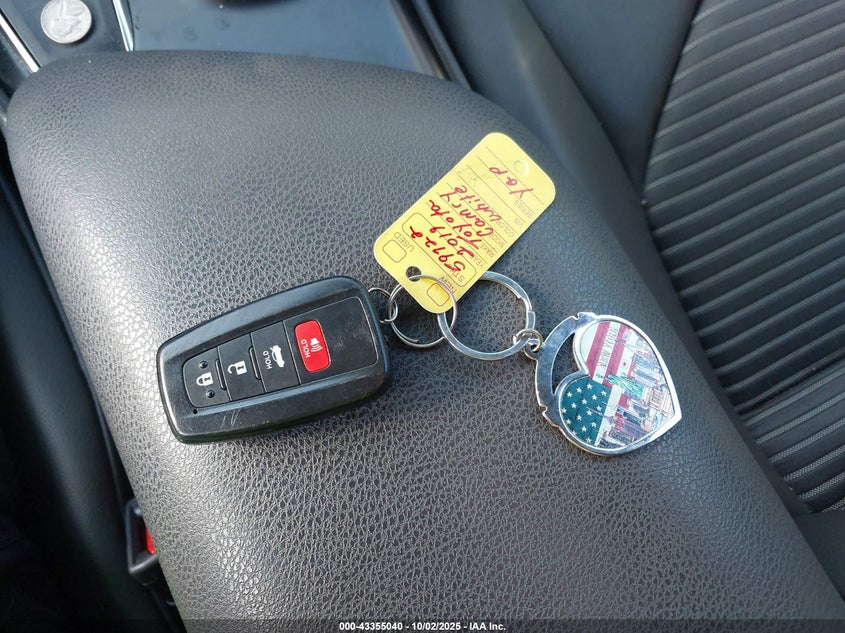 2019 TOYOTA CAMRY SE - 4T1B11HK7KU827762