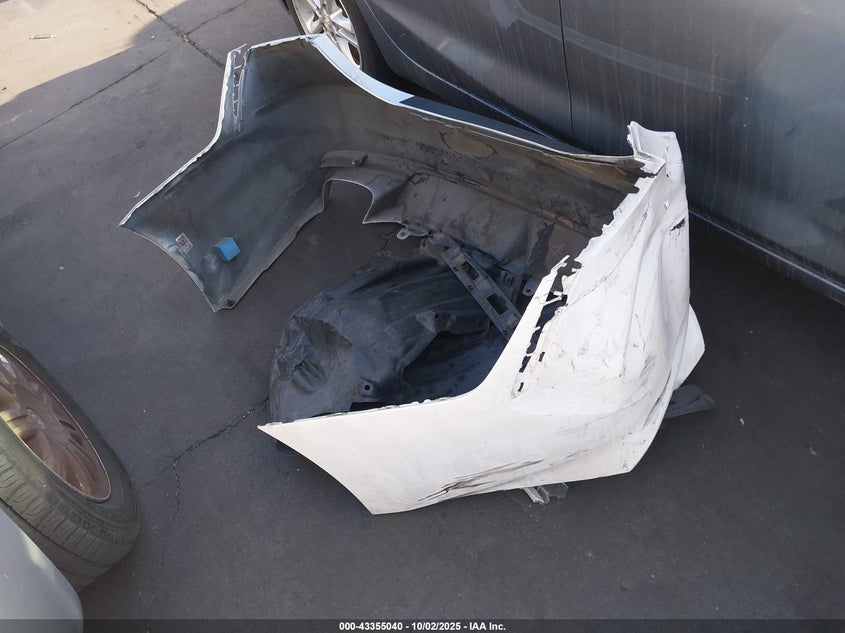 2019 TOYOTA CAMRY SE - 4T1B11HK7KU827762