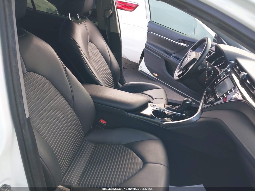 2019 TOYOTA CAMRY SE - 4T1B11HK7KU827762