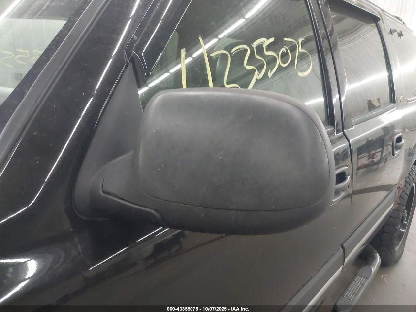 2000 Chevrolet Suburban 1500 Lt VIN: 3GNFK16T0YG121153 Lot: 43355075