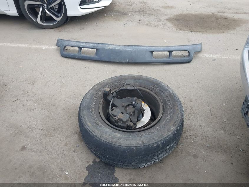 2000 Chevrolet Silverado 1500 Ls VIN: 2GCEC19T6Y1376833 Lot: 43355140