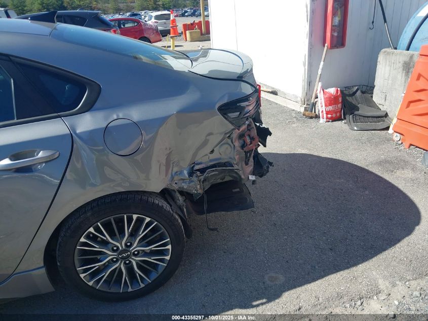 2022 Kia Forte Gt-Line VIN: 3KPF54AD1NE477748 Lot: 43355297