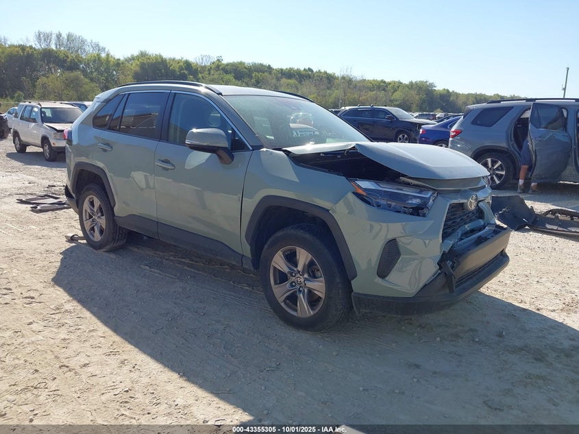 TOYOTA RAV4 XLE