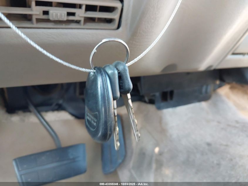 1999 Chevrolet Suburban 1500 Lt VIN: 3GNEC16R7XG177487 Lot: 43355346