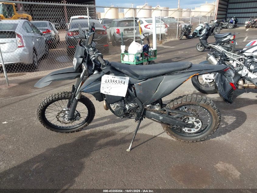 2022 Ktm 500 Exc-F Six Days VIN: VBKEXK406NM439547 Lot: 43355354