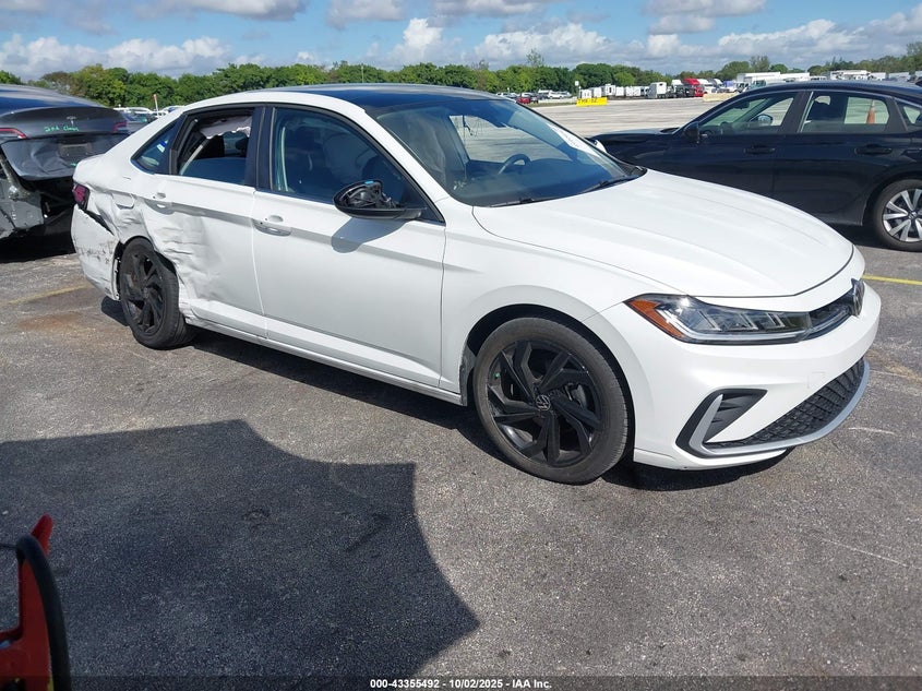 VOLKSWAGEN JETTA 1.5T SE