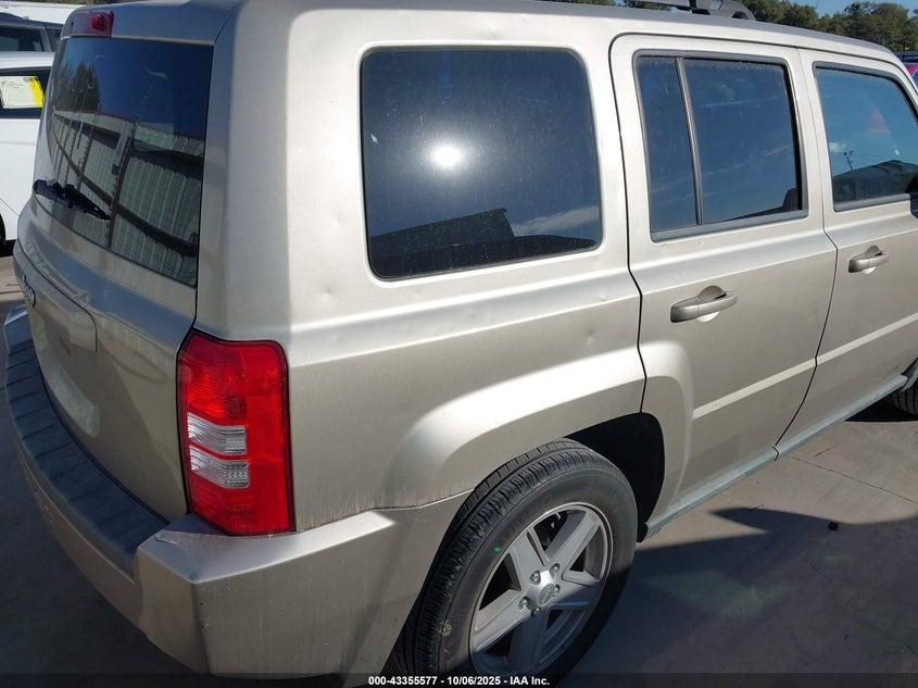 2010 Jeep Patriot Sport VIN: 1J4NF2GB5AD552895 Lot: 43355577