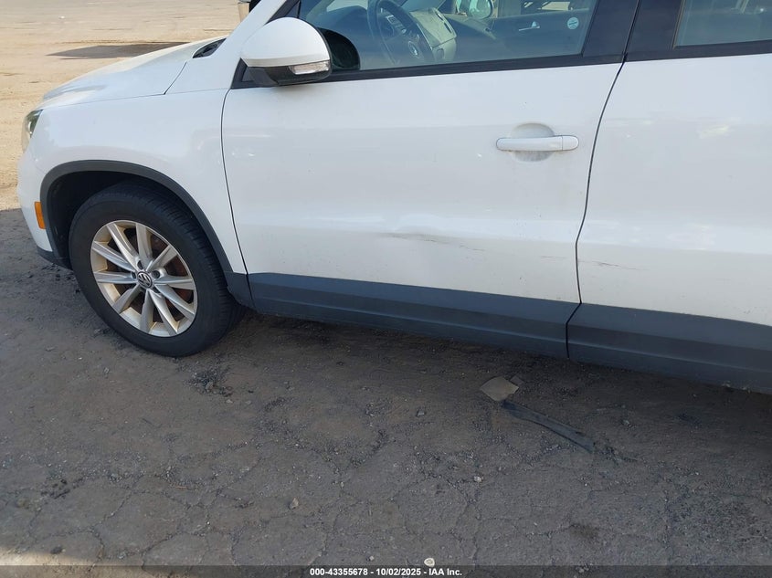 2017 VOLKSWAGEN TIGUAN S/LIMITED - WVGBV7AX0HK054599