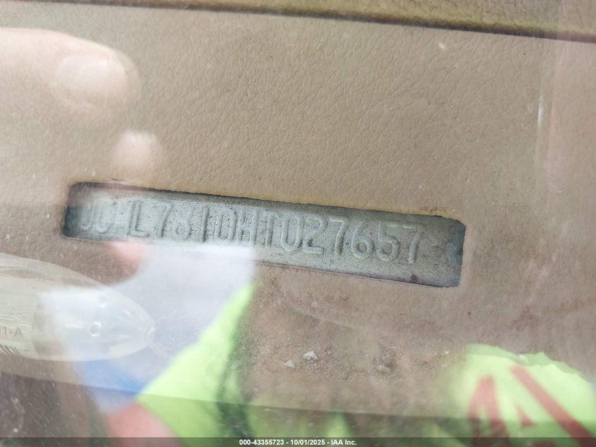 1987 Jeep Cherokee VIN: 1JCML7810HT027657 Lot: 43355723