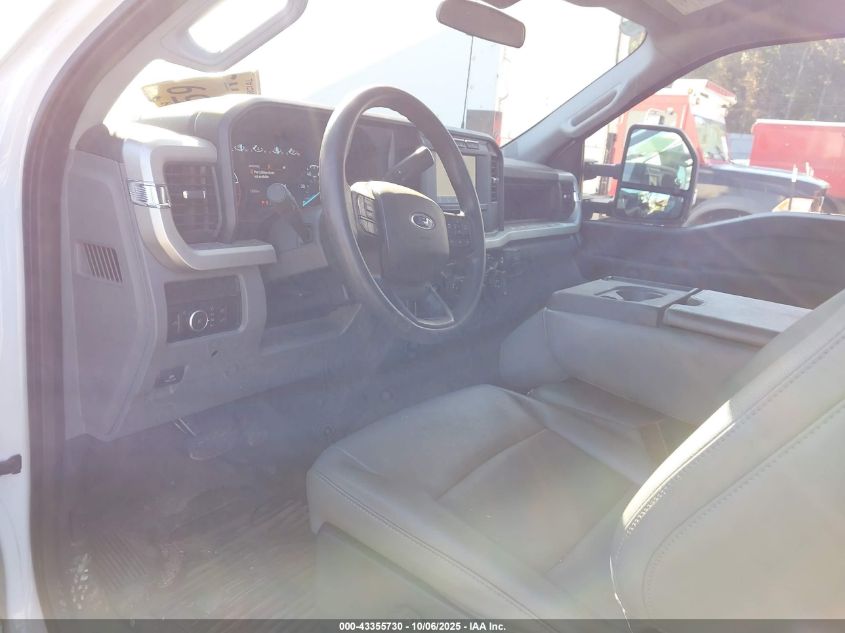 2023 Ford F-450 Chassis Xl VIN: 1FDUF4HT1PDA06944 Lot: 43355730