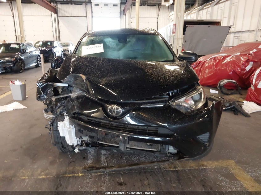 2018 TOYOTA RAV4 LE - 2T3ZFREV6JW469914