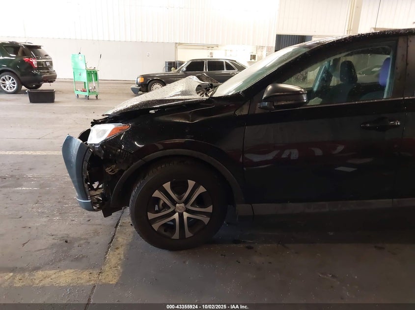 2018 TOYOTA RAV4 LE - 2T3ZFREV6JW469914