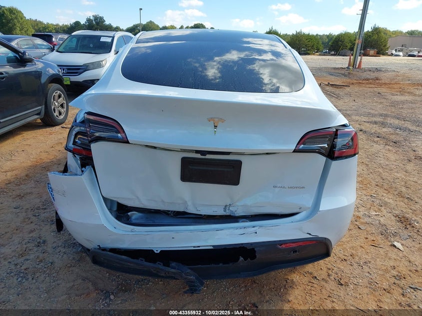 2023 Tesla Model Y Awd/Long Range Dual Motor All-Wheel Drive VIN: 7SAYGDEE3PA156622 Lot: 43355932