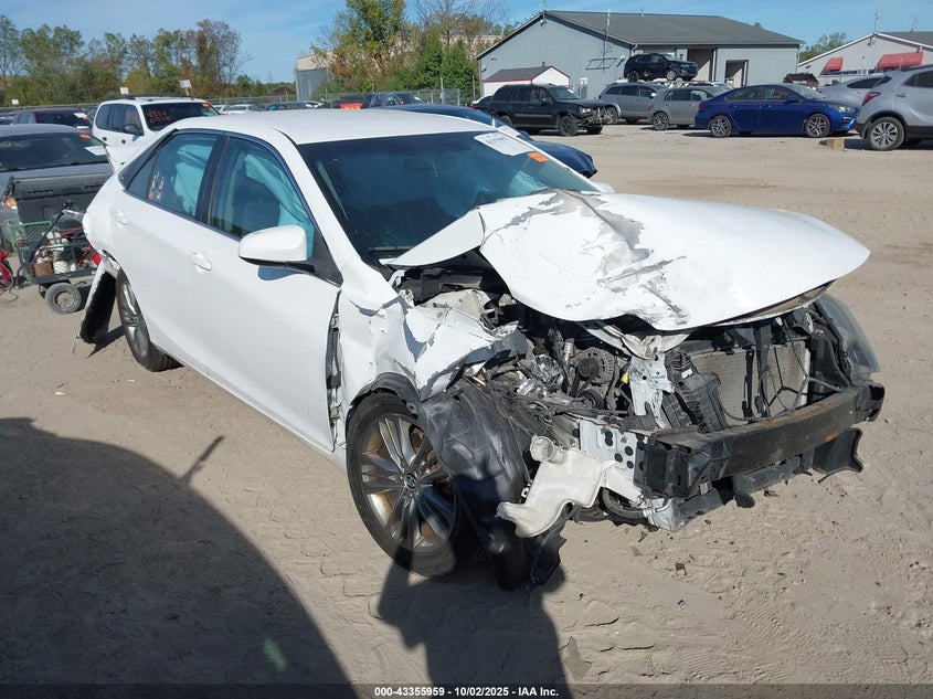 2015 TOYOTA CAMRY SE - 4T1BF1FK5FU073092
