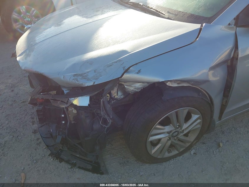 2020 HYUNDAI ELANTRA SEL - KMHD84LF1LU042378