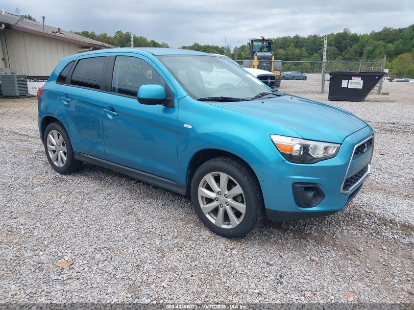 MITSUBISHI OUTLANDER SPORT ES