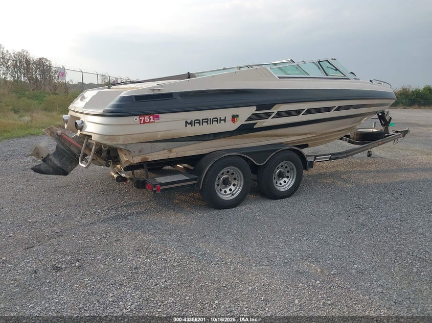 1993 MARIAH BOAT AND TRAILER auction photo 4