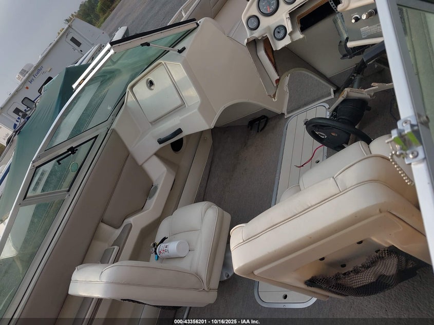 1993 MARIAH BOAT AND TRAILER auction photo 5