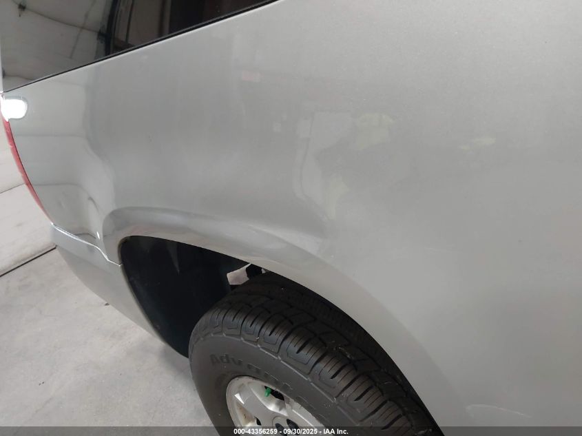 2013 Chevrolet Suburban 1500 Lt VIN: 1GNSKJE77DR192380 Lot: 43356259