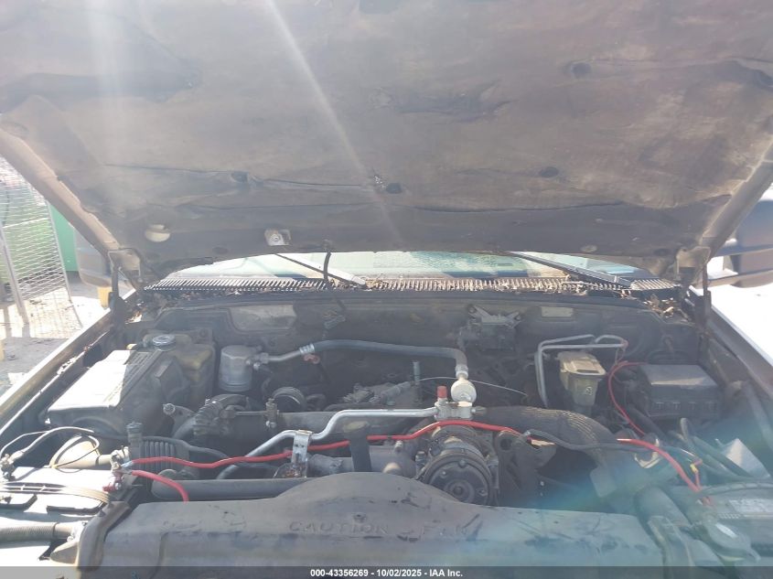 1998 Chevrolet C2500 Fleetside VIN: 1GCGC29F2WE148686 Lot: 43356269