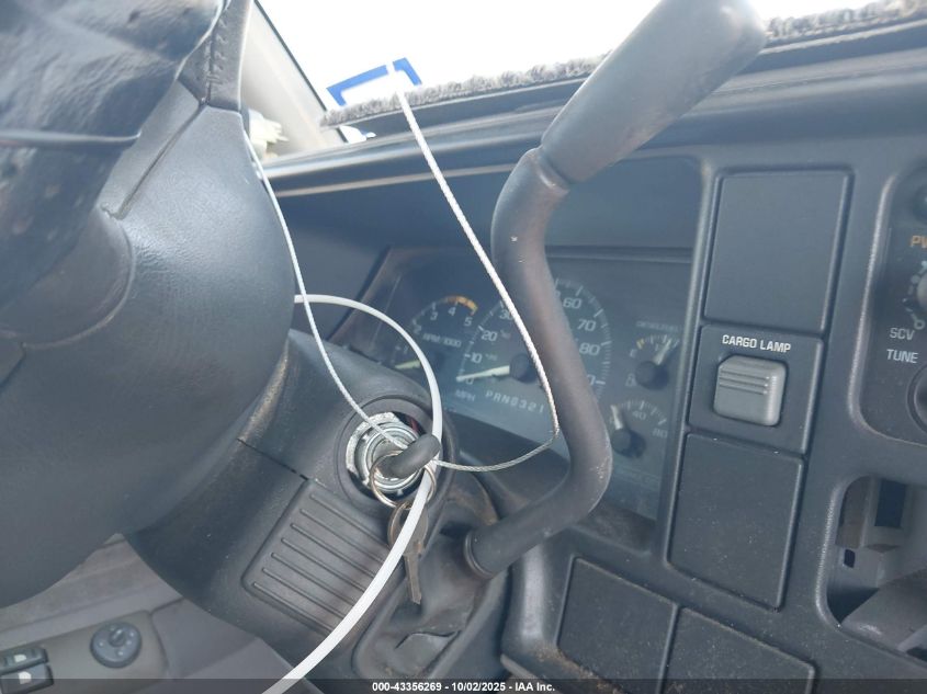 1998 Chevrolet C2500 Fleetside VIN: 1GCGC29F2WE148686 Lot: 43356269