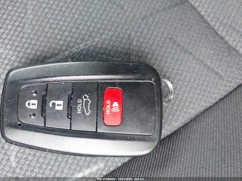 2021 TOYOTA RAV4 XLE - 2T3W1RFV4MW184066