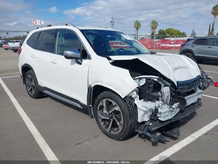 2023 SUBARU FORESTER TOURING - JF2SKARCXPH551815