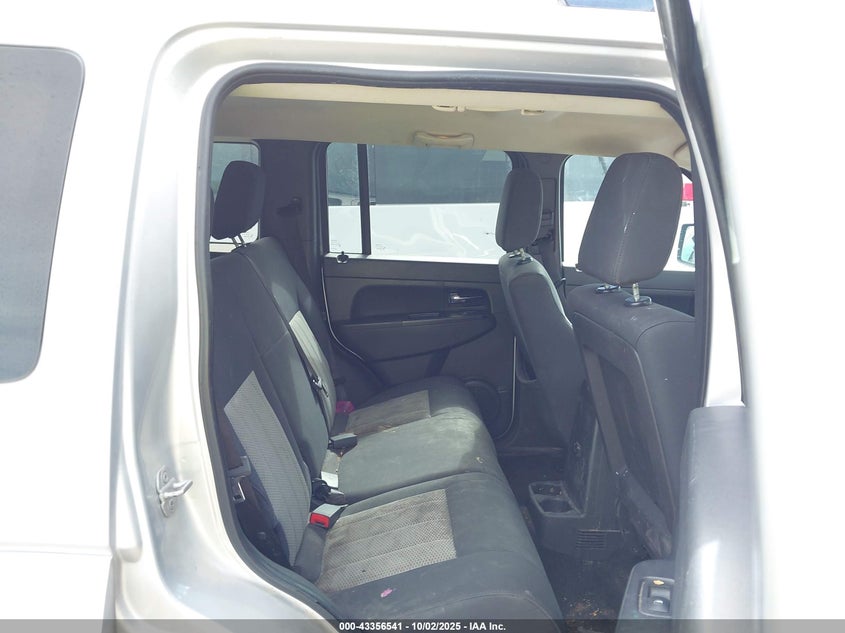 2009 Jeep Liberty Sport VIN: 1J8GN28K29W554872 Lot: 43356541