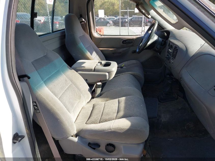 2002 Ford F-150 Xl/Xlt VIN: 1FTRF18W02NB10573 Lot: 43356719