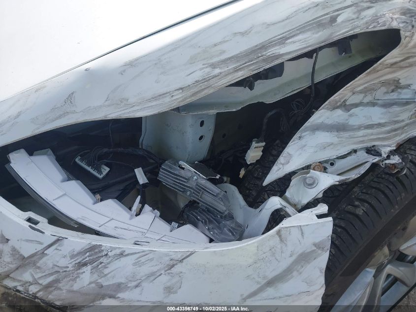 2018 Tesla Model 3 Long Range/Performance VIN: 5YJ3E1EB7JF098090 Lot: 43356749