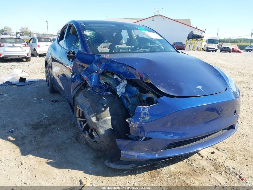 2022 Tesla Model Y Long Range Dual Motor All-Wheel Drive VIN: 7SAYGDEE2NF459875 Lot: 43356887