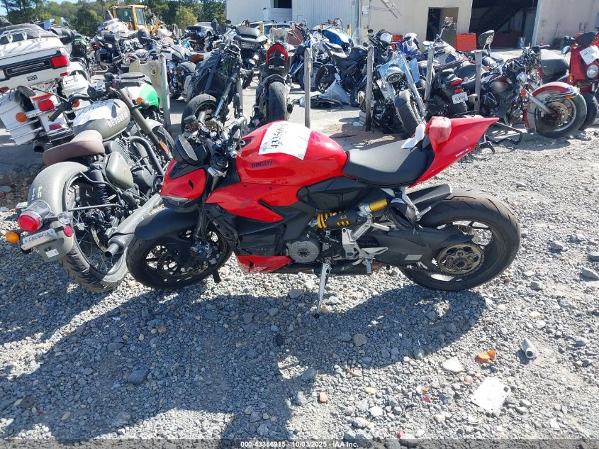 2022 Ducati Streetfighter V2 VIN: ZDMFAKYW6NB000824 Lot: 43356915