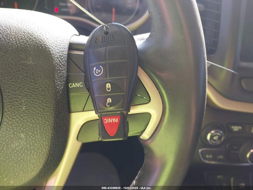 2016 Jeep Cherokee Latitude VIN: 1C4PJMCS0GW164274 Lot: 43356925