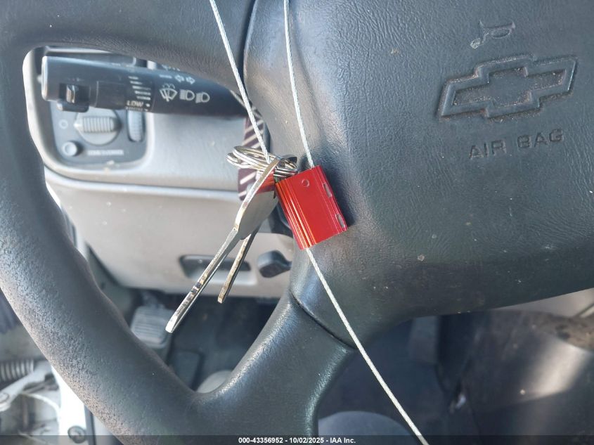 2003 Chevrolet Astro VIN: 1GCDM19X63B148299 Lot: 43356952