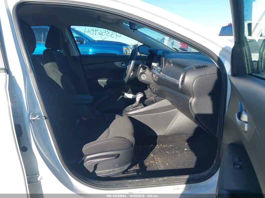 3KPF24AD2ME399021 2021 KIA FORTE photo no. 5