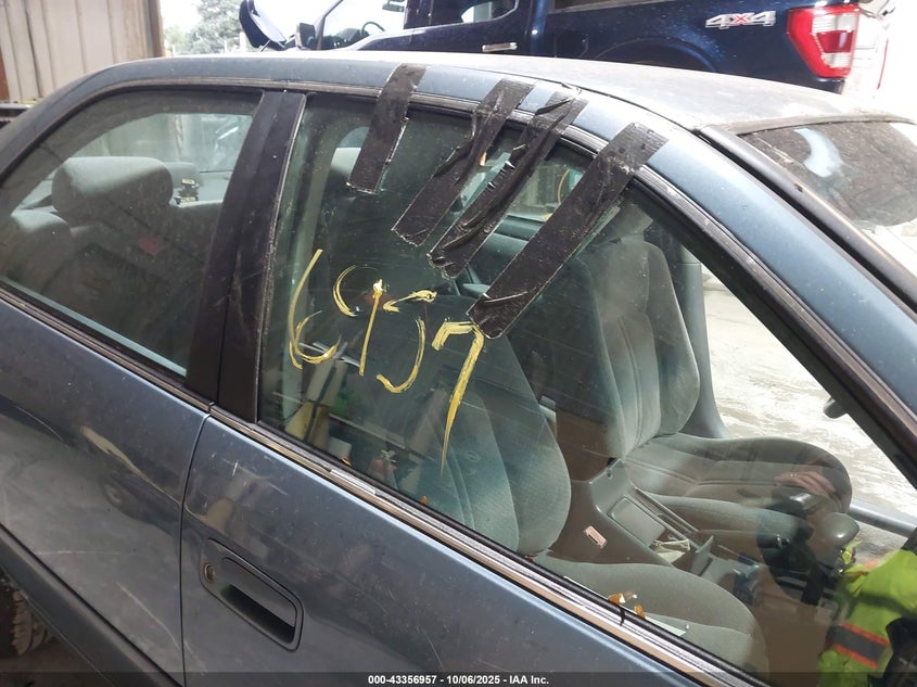 2001 Toyota Camry Le V6 VIN: 4T1BF22K71U969009 Lot: 43356957