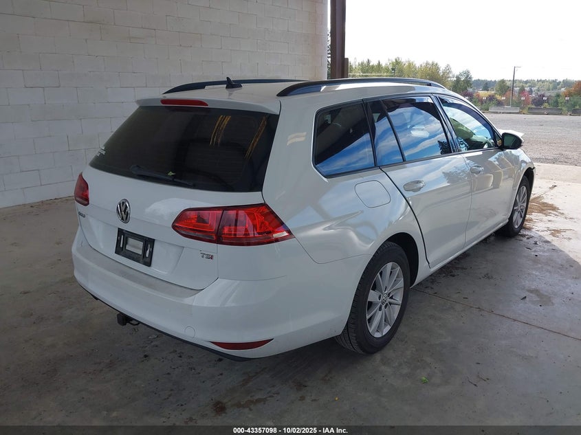 2016 VOLKSWAGEN GOLF SPORTWAGEN TSI S 4-DOOR - 3VWC17AU2GM515753