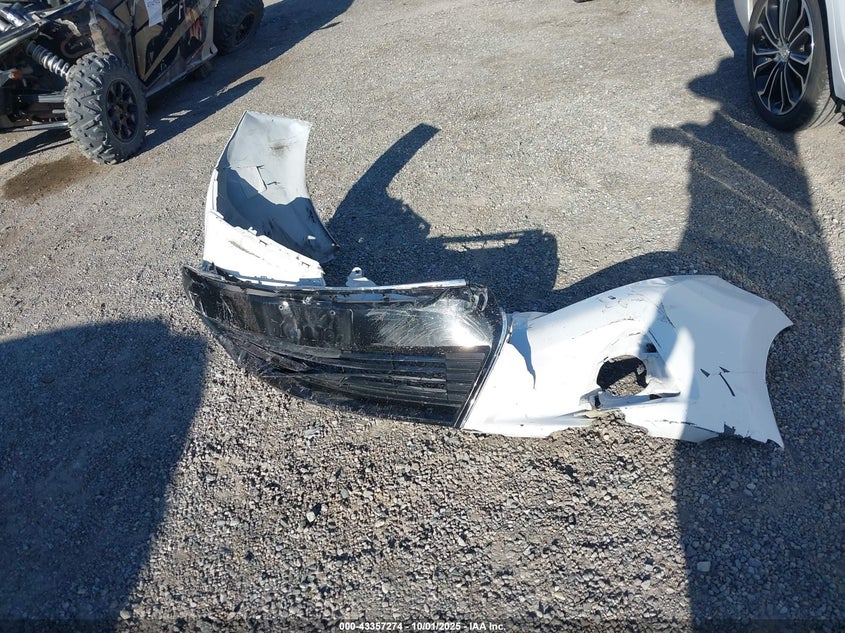 2015 TOYOTA COROLLA S PLUS - 5YFBURHE4FP199702