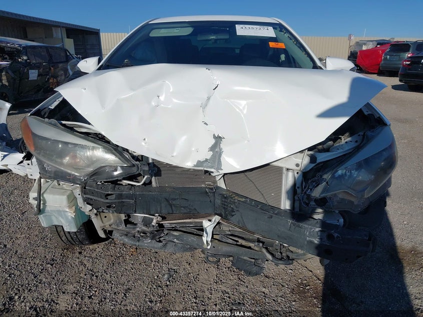 2015 TOYOTA COROLLA S PLUS - 5YFBURHE4FP199702