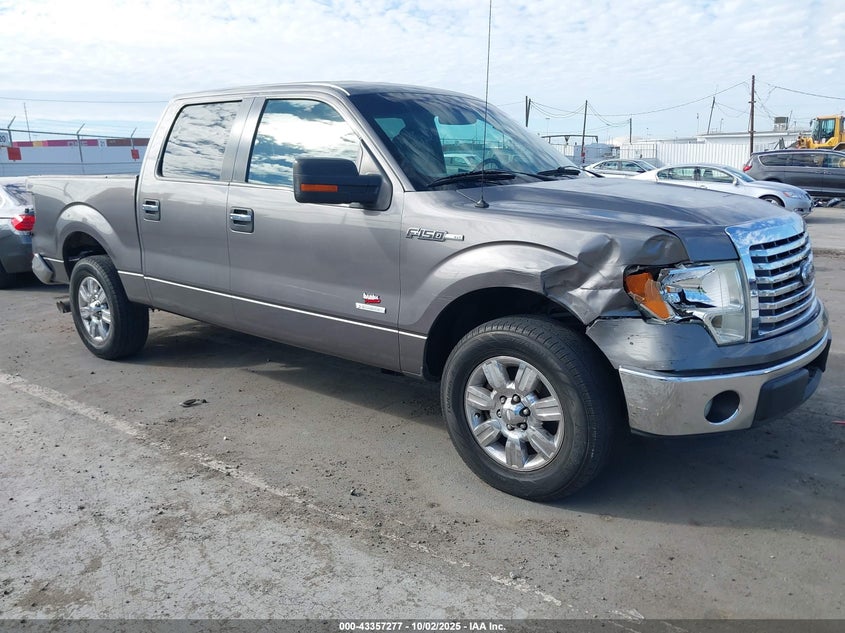 FORD F-150 XLT