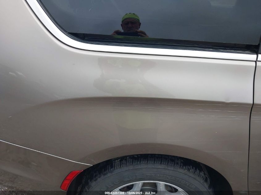 2017 Chrysler Pacifica Touring-L VIN: 2C4RC1BG2HR565544 Lot: 43357308