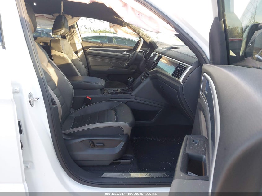 2023 VOLKSWAGEN ATLAS CROSS SPORT 3.6L V6 SEL PREMIUM R-LINE - 1V2FE2CAXPC223262