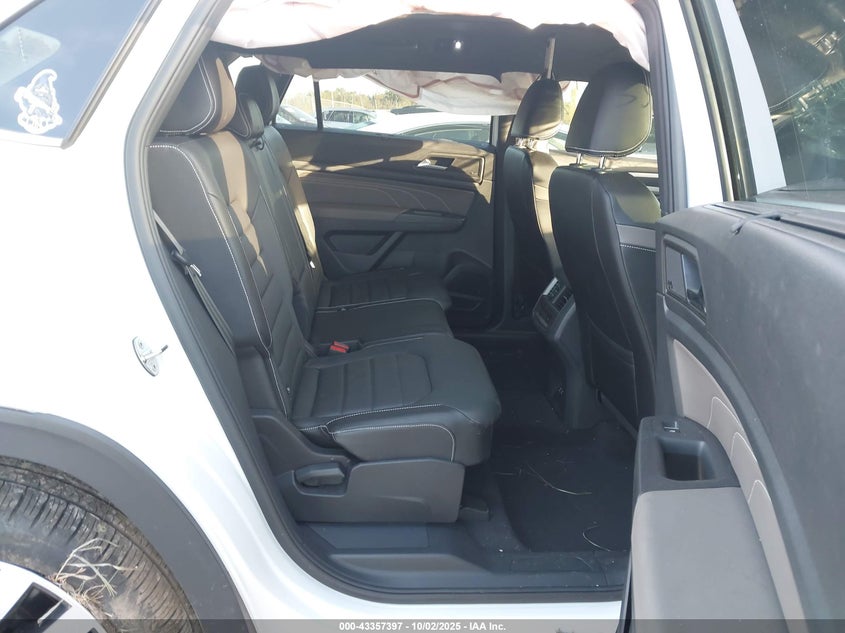 2023 VOLKSWAGEN ATLAS CROSS SPORT 3.6L V6 SEL PREMIUM R-LINE - 1V2FE2CAXPC223262