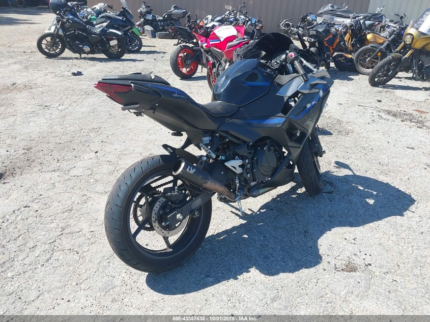 ML5EXGG13SDA51672 2025 KAWASAKI NINJA photo no. 4