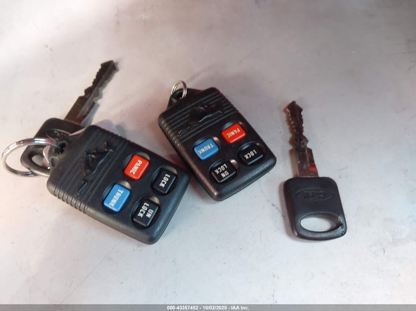 1995 Ford Mustang Gt/Gts VIN: 1FALP45T3SF179904 Lot: 43357452