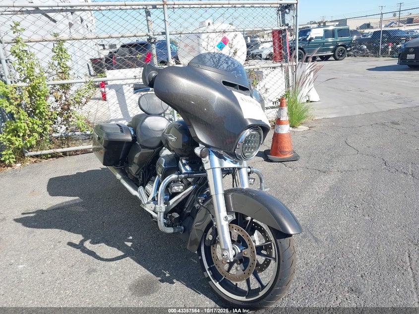 2021 HARLEY-DAVIDSON FLHX - 1HD1KBC20MB640614