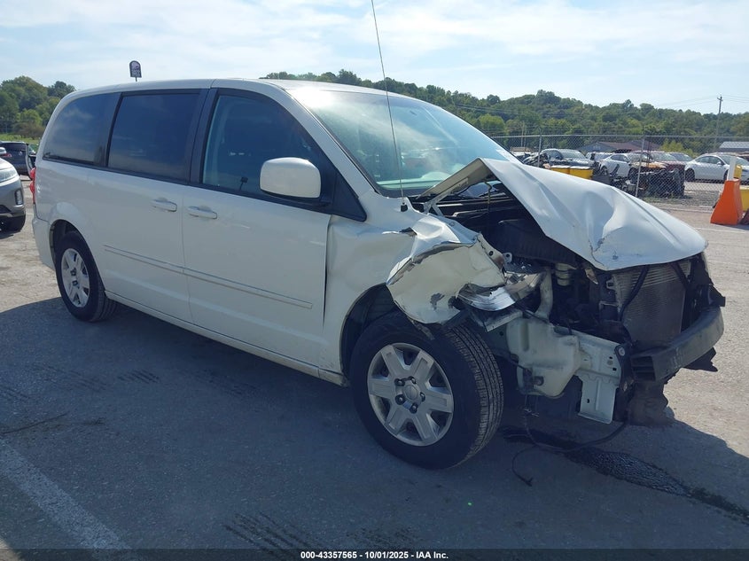 2013 DODGE GRAND CARAVAN SXT - 2C4RDGCG6DR520244