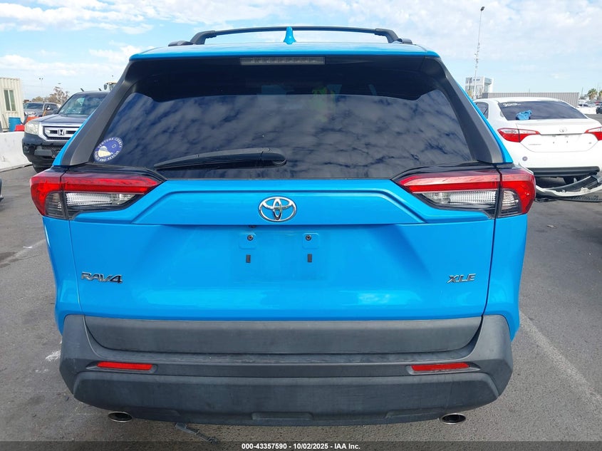 2019 TOYOTA RAV4 XLE - 2T3W1RFV6KC010417