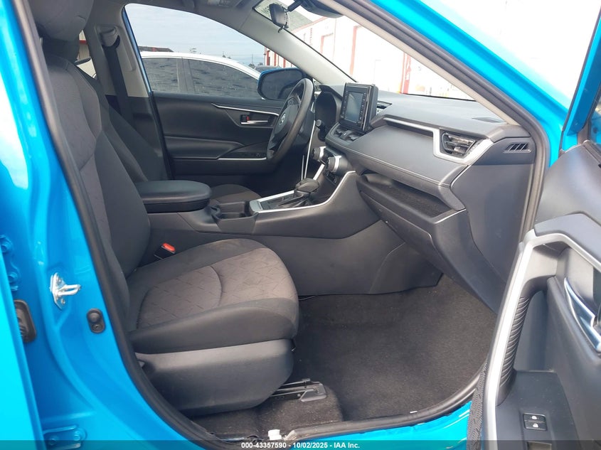 2019 TOYOTA RAV4 XLE - 2T3W1RFV6KC010417