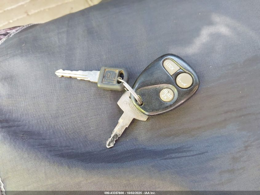 1998 Chevrolet Suburban 1500 VIN: 3GNFK16R9WG139863 Lot: 43357608